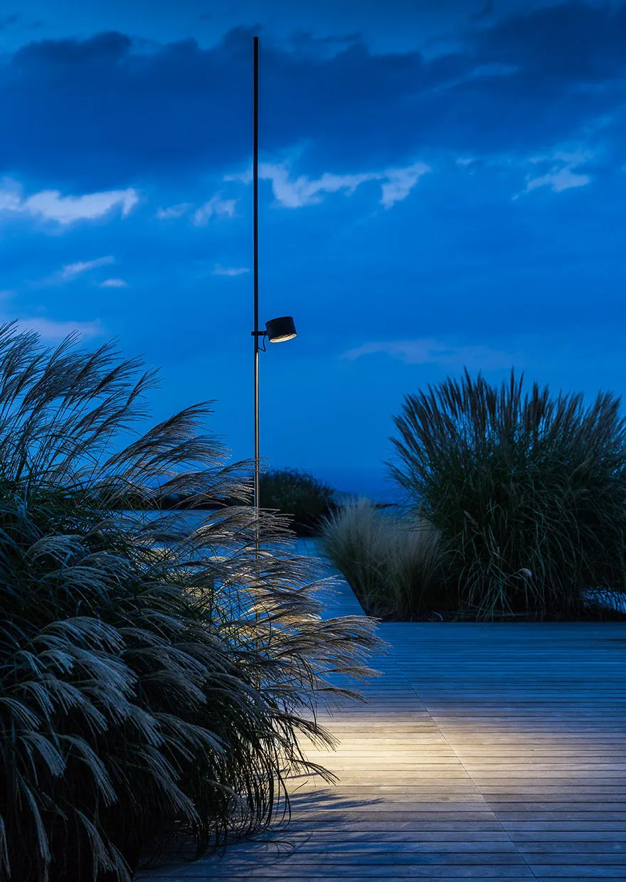 The Floor Luminaire