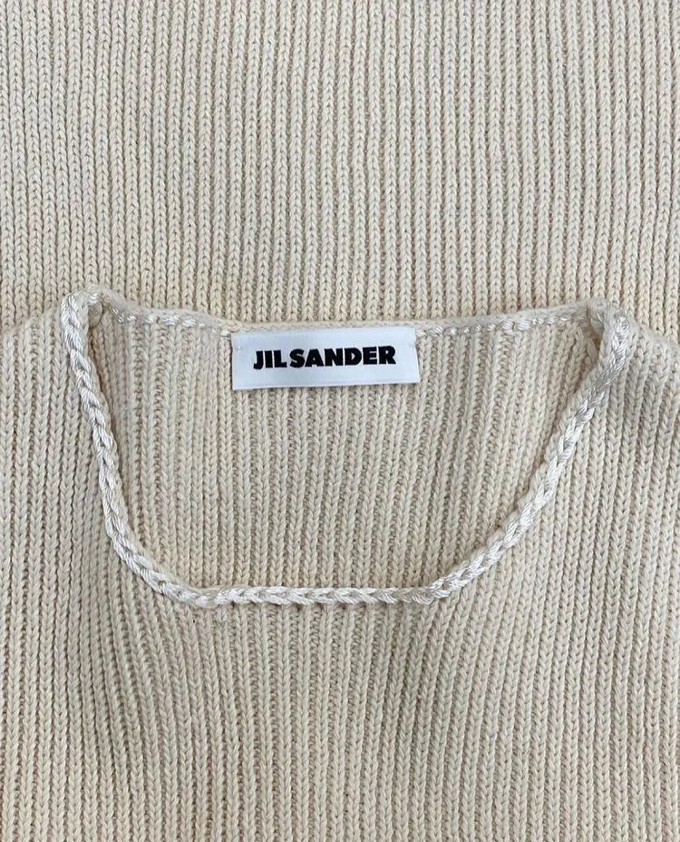 The Neckline