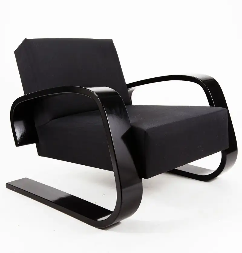 The Tank Chair